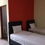 Toedjoeh Enam Homestay