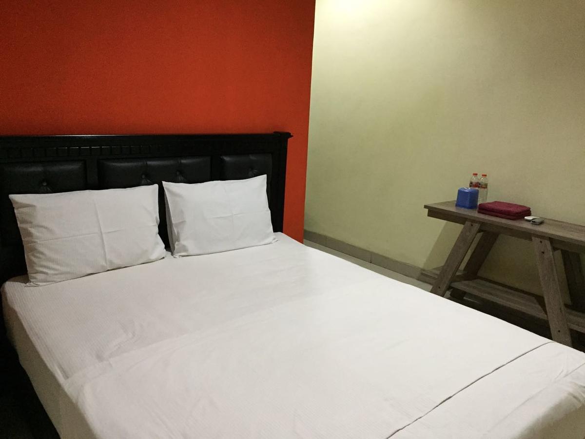 Bed & Breakfast Toedjoeh Enam Surabaya